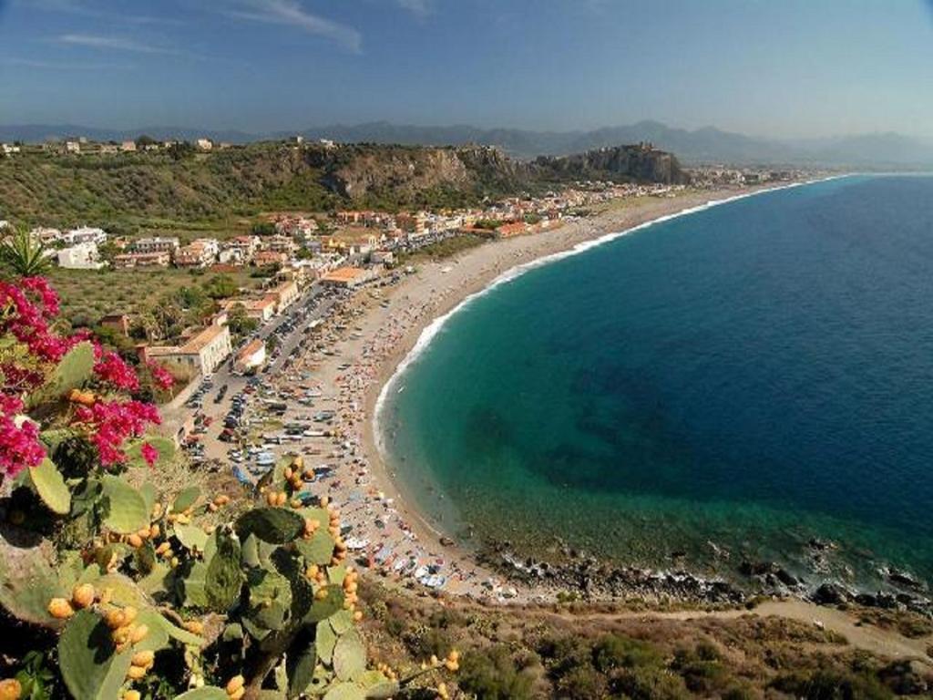La Baia Di Ulisse Venetico Exterior foto