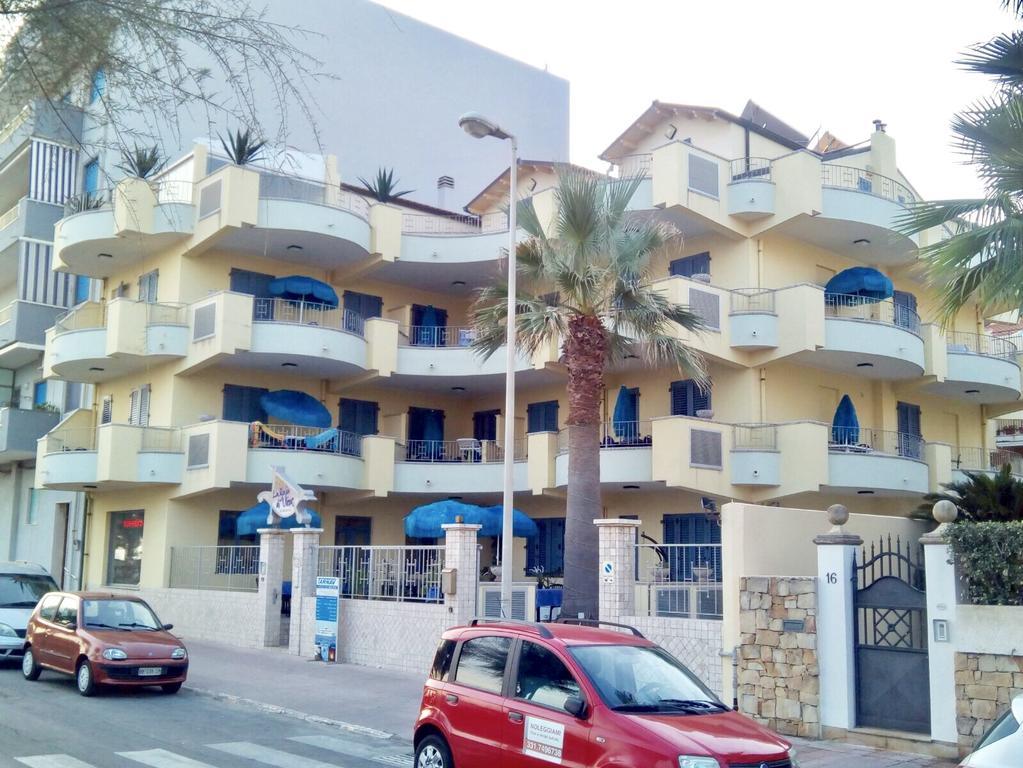 La Baia Di Ulisse Venetico Exterior foto